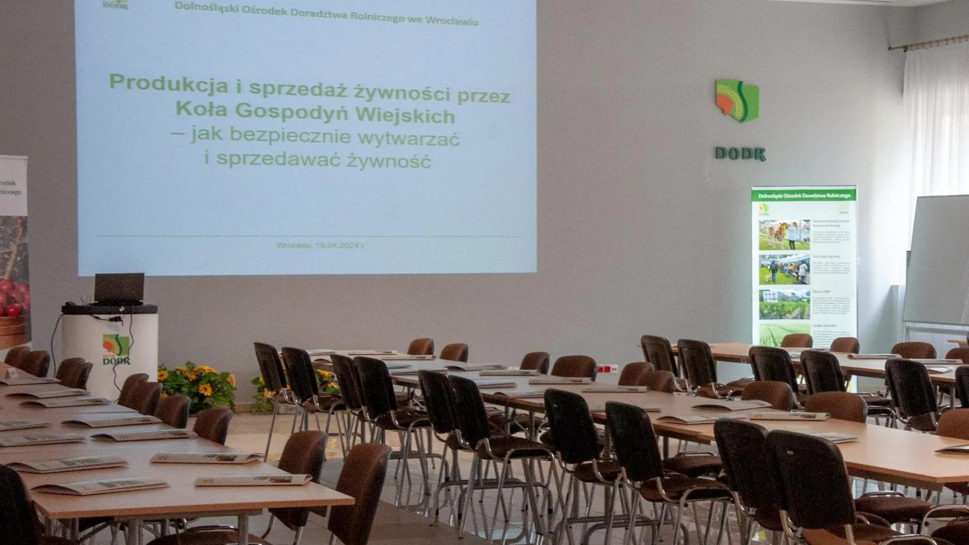 Alojamento de Acomodação e Pequeno-almoço Agro Obiekt Hotelowy Wrocław