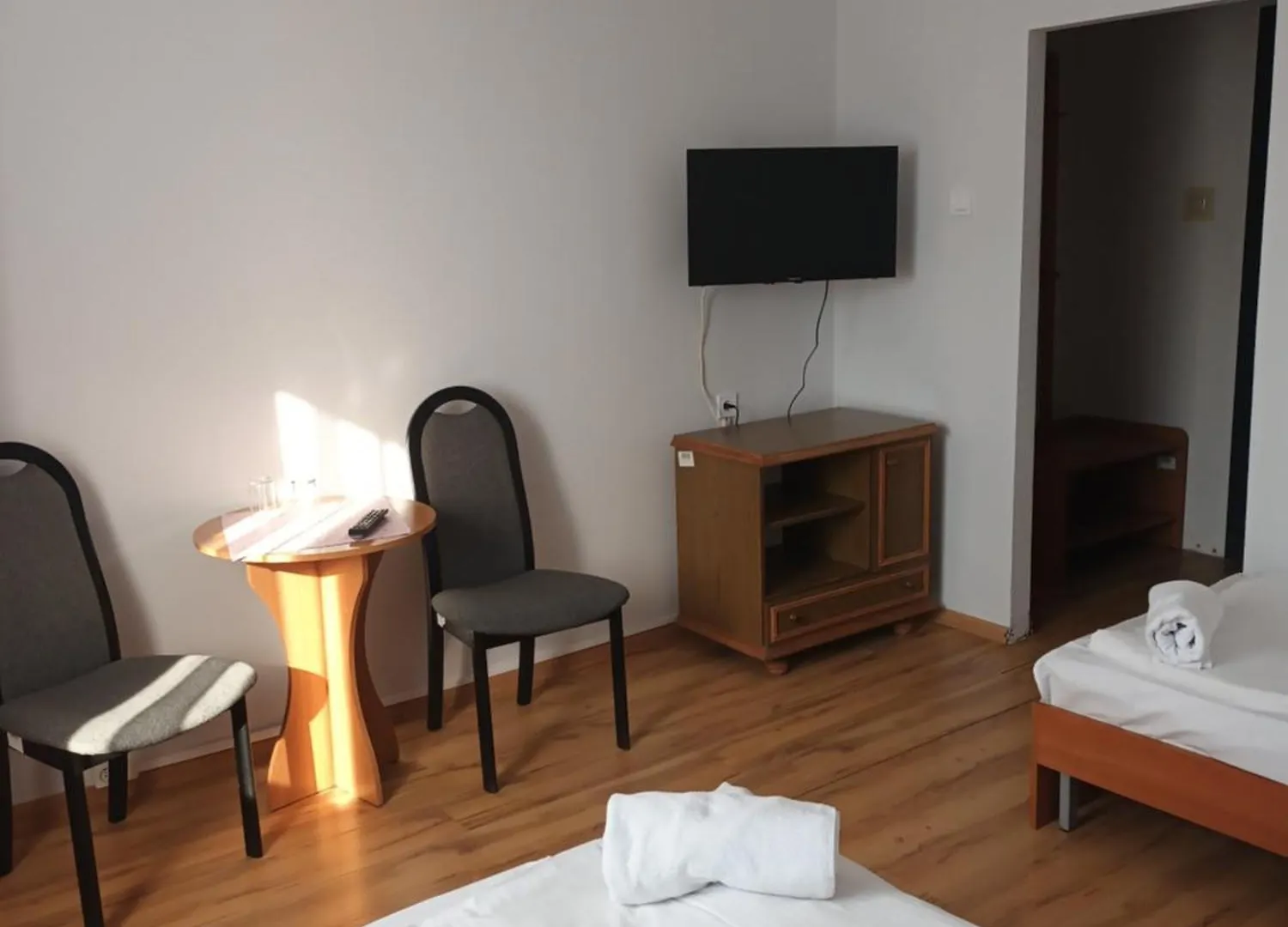 Agro Obiekt Hotelowy Wrocław Alojamento de Acomodação e Pequeno-almoço