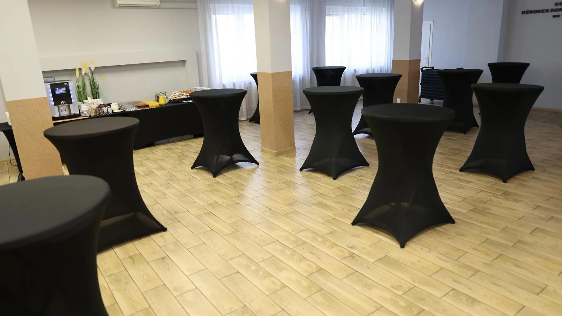 Agro Obiekt Hotelowy Wrocław 0*,  Polónia